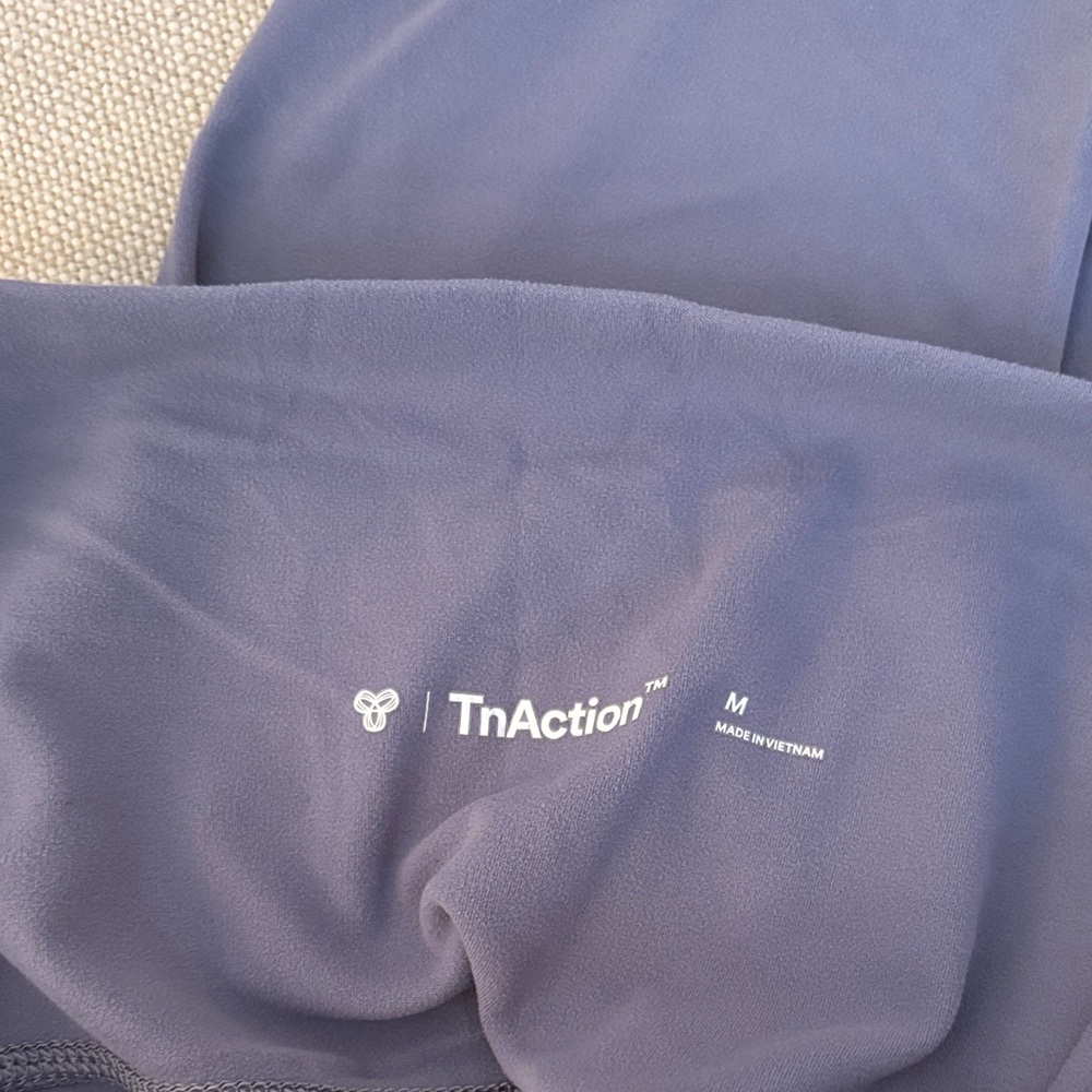 Aritzia TNA butter cheeky High-Rise Leggings - Picture 4 of 4